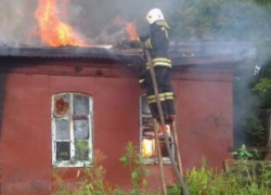 Непотушенная сигарета может быть причиной гибели мужчины при пожаре под Воронежем