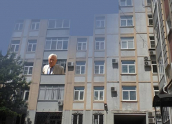 Экс-губернатор и другие воронежские VIP-ы обнаружены в доме-невидимке