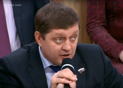 Олег Пахолков: «Россия должна быть родной матерью для всех страждущих русских во всем мире»