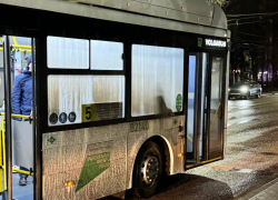 «Свиньи на убой»: пассажиры раскритиковали состояние автобуса в Воронеже 