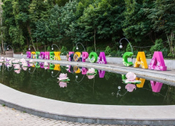 На фестивале «Город-Сад» в выходные можно пообщаться со знаменитостями и услышать оперную диву