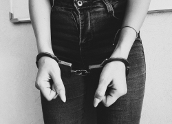 Мать ударила ножом четырехлетнюю дочь под Воронежем