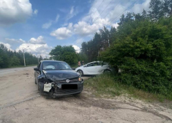 Молодая автомобилистка попала в больницу после ДТП в Воронеже 