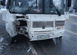 Опубликовано видео ДТП с пазиком в Воронеже