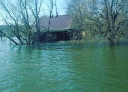 Воронежцы сообщают еще об одном затопленном поселке