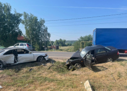 Лобовое столкновение по пути на Шилово сфотографировали в Воронеже 