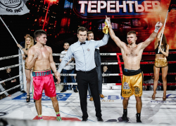 Бой боксеров переместился с воронежского ринга в интернет 