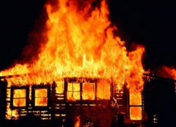 В Воронеже на ночном пожаре сгорел пенсионер