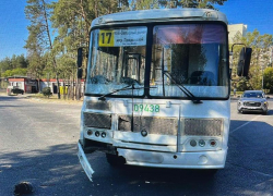 Автобус и мотоцикл столкнулись в Воронеже 