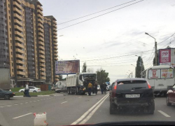 Адскую пробку на Крестах в Воронеже вызвало жесткое ДТП