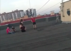Недетское развлечение детей попало на видео в Воронеже 