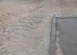 Воронежцы сняли на видео сильнейший потоп в Коминтерновском районе Воронежа 