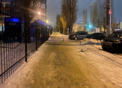 Мальчика, пропавшего после уроков, ночью нашла случайная прохожая в Воронеже