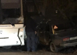 В Воронеже жуткие последствия лобового ДТП с автобусом попали на видео