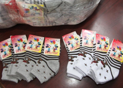 Тысячи носочков с нелегальным Микки Маусом задержали на Воронежской таможне