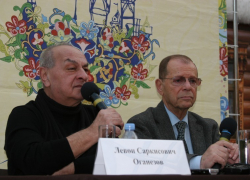 Левон Оганезов и Аркадий Арканов: в Воронеже самые красивые девушки