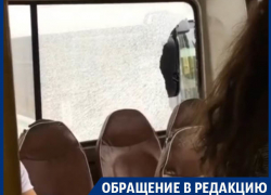 Пассажиров засыпало разбитым стеклом в ДТП с маршрутками в Воронеже