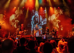 Гарик Сукачев приближает весну вместе с воронежцами