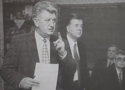 Перед дефолтом 1998 года чиновники нещадно рвали внебюджетные деньги в Воронеже