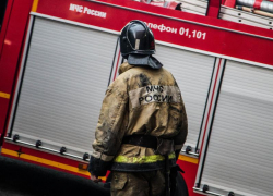 Воронежский начальник пожарной части разрешил подчиненному не ходить на работу, но получать зарплату 