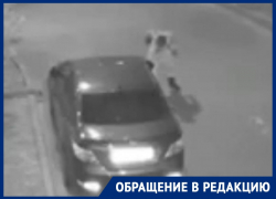 Расправа прохожего над колесом автомобиля попала на видео в Воронеже