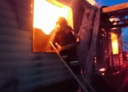 Под Воронежем полыхал строящийся магазин