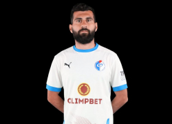 Звезда воронежского «Факела» Ираклий Квеквескири продлил контракт с клубом