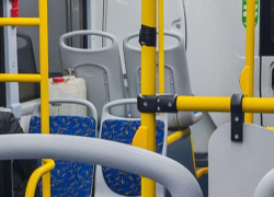 Выдранные терминалы в автобусах смутили воронежцев