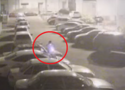 В Воронеже поймали мужчину, устроившего массовый поджог автомобилей во дворе