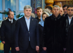 Александр Гусев встретил Рождество в главном воронежском храме