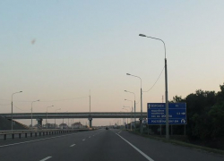 В Воронежской области погиб водитель легковушки, когда врезался в прицеп КамАЗа