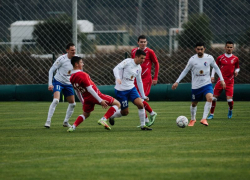 После драки на поле воронежский «Факел» разгромно проиграл македонскому клубу