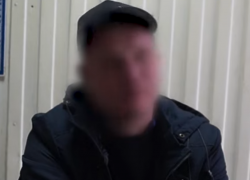 «Хотел по-своему помянуть»: фаната воронежского «Факела» задержали за запуск дымовой шашки на Мамаевом кургане 