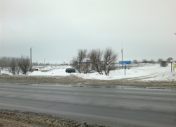 На трассе «Воронеж-Луганск» водитель ВАЗа влетел в КамАЗ и погиб