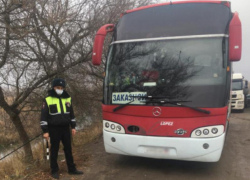 Автобус с 19 пассажирами сломался на воронежской трассе по пути в Донецк 