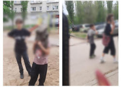 «Окружили и украли телефон»: воронежская мать заявила о нападении подростковой банды на сына 