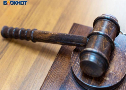 В Воронеже 54-летнего мужчину будут судить за изнасилование несовершеннолетней