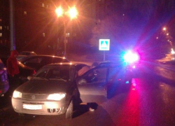 Иномарка снесла коляску с ребенком в Воронеже 