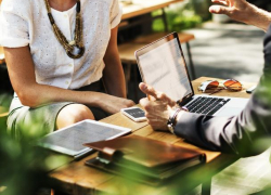 В Воронеже 54-летнюю женщину не приняли на работу из-за возраста