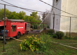 Церковь загорелась во время грозы в Воронежской области 