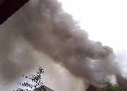 В центре Воронежа загорелась квартира: двое в больнице