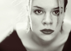 Вера Полозкова в Воронеже выступит 12 сентября 