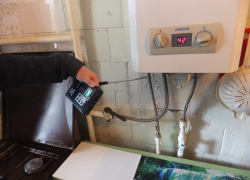 В Воронеже семья из трех человек отравилась угарным газом и попала в больницу