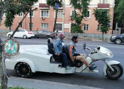 Уникальный симбиоз машины и мотоцикла сфотографировали в Воронеже