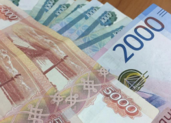 Купюру номиналом 10 тысяч рублей предложили ввести в России 