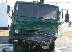 Пассажир "Нивы" погиб в лобовом столкновении с грузовиком на воронежской трассе