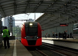 Поезд «Санкт-Петербург-Воронеж» сбил москвича 