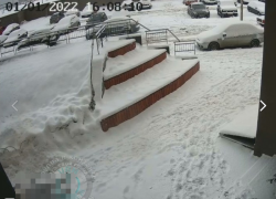 20-летний парень выпал из окна многоэтажки 1 января в Воронеже