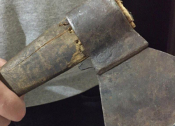 Банда воронежцев изуродовала топором 19 машин 