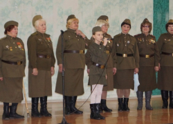 Воронежские женщины-ветераны споют песни в Севастополе